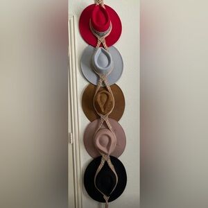 Macrame Hat Holder - holds 5 hats EUC